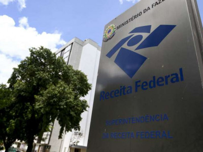 Arrecadação federal cresce 7,25% e bate recorde em agosto