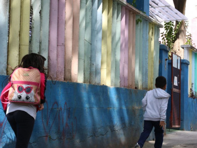 Estratégias para vacinar adolescentes devem envolver ambiente escolar Estratégias para vacinar adolescentes devem envolver ambiente escolar