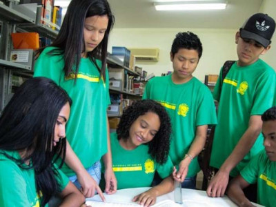 Lei cria programa de fomento à alfabetização nas redes públicas de ensino Lei cria programa de fomento à alfabetização nas redes públicas de ensino