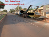 Maracaju: Condutor destrói veículo após colidir com caçamba de entulho na Av. Mario Correa