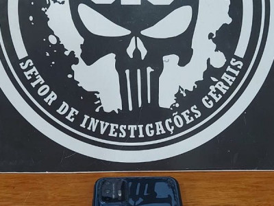 Mulher acha celular, não devolve e responderá por apropriação de coisa achada Mulher acha celular, não devolve e responderá por apropriação de coisa achada