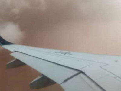 Passageiros vivem "pesadelo" ao atravessar tempestade de areia em pleno voo