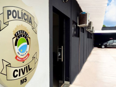 Adolescente é aprendida por furtas roupas da casa onde trabalhava como babá Adolescente é aprendida por furtas roupas da casa onde trabalhava como babá