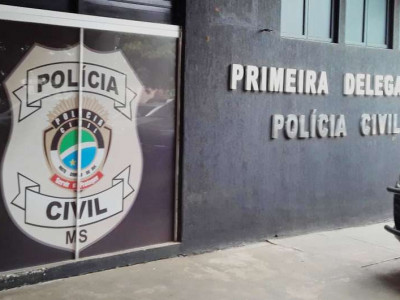 Após entregar drogas para adolescente, homem é preso suspeito de tráfico Após entregar drogas para adolescente, homem é preso suspeito de tráfico