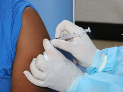 Covid-19: vacinação de pessoas presas cresce 95% no bimestre