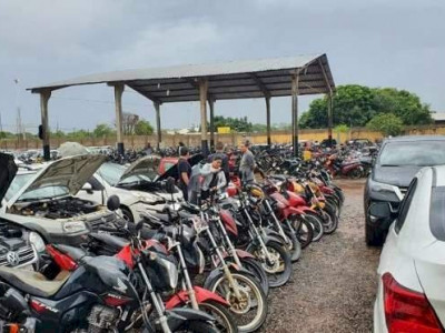 Detran abre leilão de 70 veículos em quatro cidades de MS