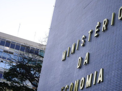 Economia abre crédito suplementar de R$ 70 bi para dotações orçamentárias Economia abre crédito suplementar de R$ 70 bi para dotações orçamentárias