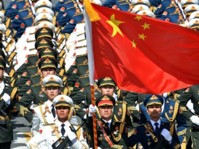 EUA e aliados ocidentais tentam responder ao avanço militar e tecnológico chinês EUA e aliados ocidentais tentam responder ao avanço militar e tecnológico chinês