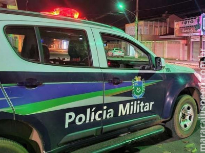 Motorista bêbado acerta em cheio viatura da polícia no Campo Nobre Motorista bêbado acerta em cheio viatura da polícia no Campo Nobre