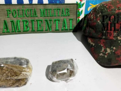 Mulheres são apreendidas com maconha em embalagem de erva mate e bolsa Mulheres são apreendidas com maconha em embalagem de erva mate e bolsa