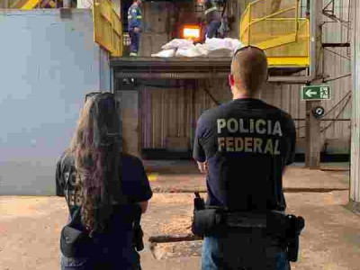 PF incinera mais de 16 toneladas de drogas apreendidas na fronteira PF incinera mais de 16 toneladas de drogas apreendidas na fronteira