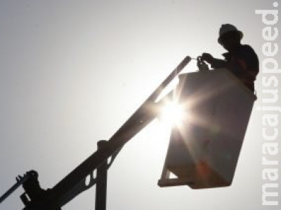Prefeitura fecha contratos de R$ 5,4 milhões para instalação de lâmpadas de LED