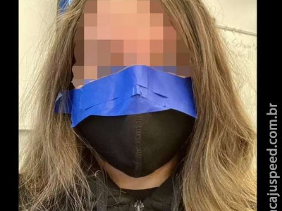 Professores são investigados por colar máscara para alunos não tirar durante aula Professores são investigados por colar máscara para alunos não tirar durante aula