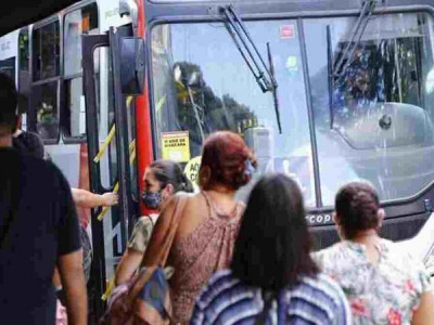 Extinta na pandemia, linha de ônibus volta a circular em Campo Grande Extinta na pandemia, linha de ônibus volta a circular em Campo Grande