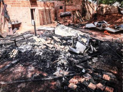 “Mataram por vingança”, diz família de morta queimada em Campo Grande “Mataram por vingança”, diz família de morta queimada em Campo Grande
