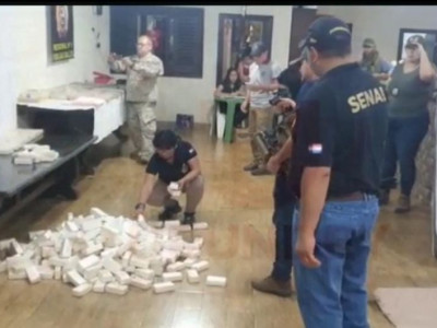 Polícia apreende de 215 quilos de cocaína na região de fronteira 