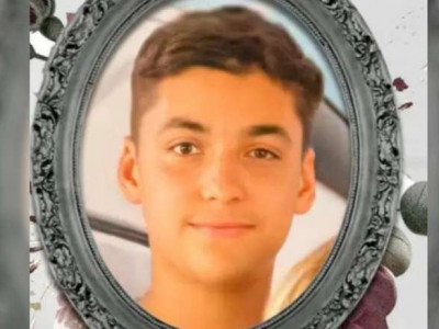 Adolescente de 14 anos toma choque de celular no carregador e morre Adolescente de 14 anos toma choque de celular no carregador e morre
