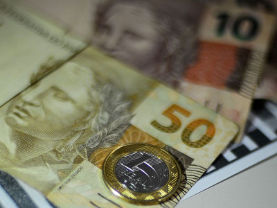 Caixa paga hoje Auxílio Brasil para beneficiários com NIS final 9 Caixa paga hoje Auxílio Brasil para beneficiários com NIS final 9