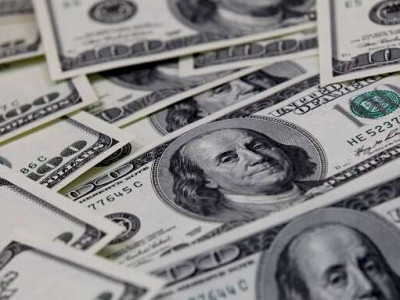 Dólar fecha no maior valor desde abril, após reunião do Fed Dólar fecha no maior valor desde abril, após reunião do Fed