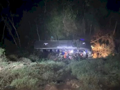 MG: Acidente com ônibus deixa dois mortos e 34 feridos na BR-381 