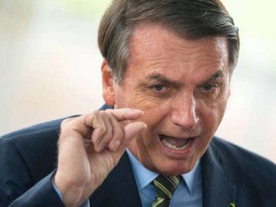 Reprovação de Bolsonaro sobe para 55%; aprovação cai para 19%, diz Ipec
