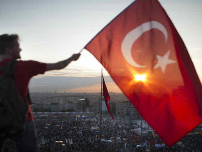 Turquia vê maior crise com embate entre Erdogan e mercado por política monetária