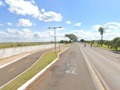 Idosa é atacada por homem enquanto andava de bicicleta na avenida Idosa é atacada por homem enquanto andava de bicicleta na avenida