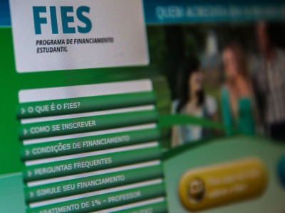 Renegociação do Fies pode atender mais de 1 milhão de estudantes Renegociação do Fies pode atender mais de 1 milhão de estudantes