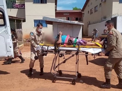 Idoso reclama de venda de drogas e acaba agredido por traficante Idoso reclama de venda de drogas e acaba agredido por traficante