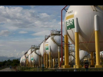 Gás natural vendido a distribuidoras deve subir 30% até agosto Gás natural vendido a distribuidoras deve subir 30% até agosto