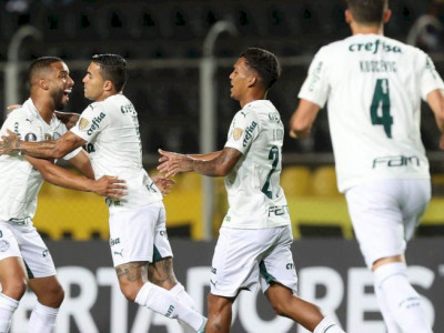 Palmeiras inicia Libertadores com goleada fora de casa
