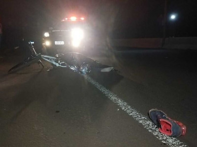Ciclista morre atropelado na MS-156 e motorista foge 