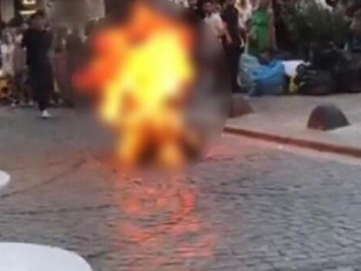Fantasiado de morte, jovem coloca fogo no próprio corpo, turistas não ajudam e ainda tiram selfie