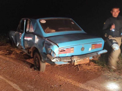 Homem morre atropelado enquanto empurrava veículo com problema mecânico Homem morre atropelado enquanto empurrava veículo com problema mecânico