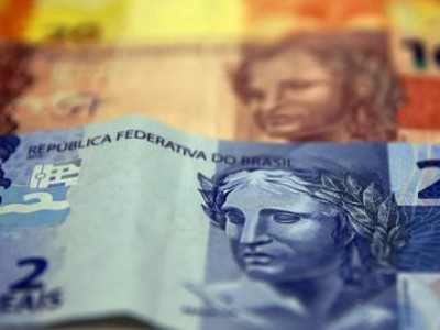Caixa paga hoje Auxílio Brasil a beneficiários com NIS final 8 Caixa paga hoje Auxílio Brasil a beneficiários com NIS final 8