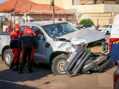 Gestante que seguia para o parto se envolve em acidente de trânsito Gestante que seguia para o parto se envolve em acidente de trânsito