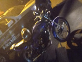 Maracaju: Polícia Militar prende dupla em motocicleta armados com revólver Taurus, calibre .32 Maracaju: Polícia Militar prende dupla em motocicleta armados com revólver Taurus, calibre .32