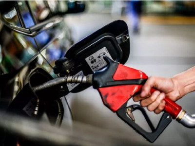 Nova redução no preço da gasolina é anunciada hoje Nova redução no preço da gasolina é anunciada hoje