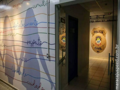 Ex invade casa, persegue e tenta esfaquear mulher em Campo Grande Ex invade casa, persegue e tenta esfaquear mulher em Campo Grande