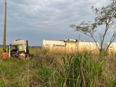 Motorista de carreta morre ao sofrer mal súbito enquanto dirigia Motorista de carreta morre ao sofrer mal súbito enquanto dirigia