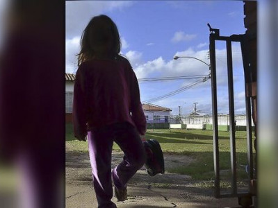 Criança denuncia vizinho na escola por estupro no Jardim Tijuca Criança denuncia vizinho na escola por estupro no Jardim Tijuca