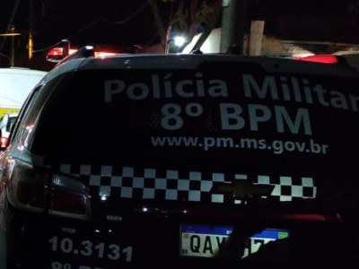 Inquilino se esconde em telhado após ser agredido por não pagar aluguel Inquilino se esconde em telhado após ser agredido por não pagar aluguel