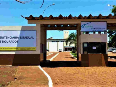 Internos são flagrados na PED com cocaína escondida nos chinelos Internos são flagrados na PED com cocaína escondida nos chinelos