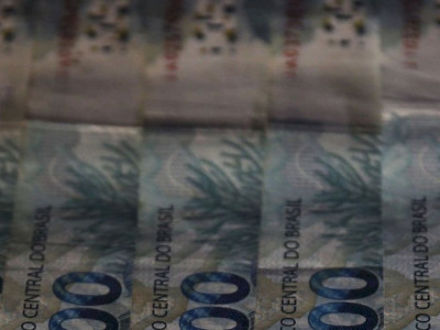 Tesouro paga R$ 725,64 milhões em dívidas de estados Tesouro paga R$ 725,64 milhões em dívidas de estados