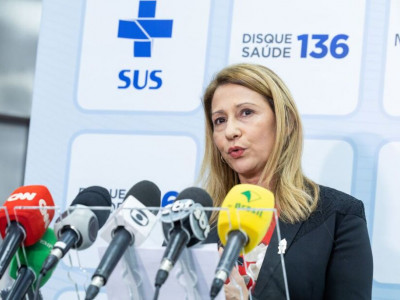 Vacinas pediátricas contra covid-19 estão esgotadas, diz ministério Vacinas pediátricas contra covid-19 estão esgotadas, diz ministério