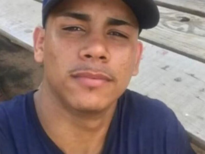 Mecânico tem cabeça esmagada enquanto consertava freio de caminhão  Mecânico tem cabeça esmagada enquanto consertava freio de caminhão