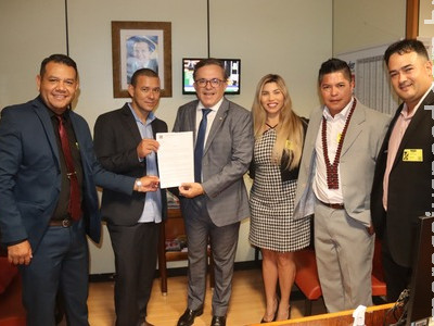 Em Brasília, Vereadores levam solicitação para construção de 500 casas habitacionais Em Brasília, Vereadores levam solicitação para construção de 500 casas habitacionais