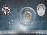 Maracaju: Em cumprimento a mandado de prisão preventiva, policiais civis flagram indivíduo preparando entorpecentes para venda Maracaju: Em cumprimento a mandado de prisão preventiva, policiais civis flagram indivíduo preparando entorpecentes para venda