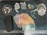Maracaju: Polícia Civil prende em flagrante dois indivíduos traficando entorpecentes enquanto realizava investigação de roubo ocorrido na última quarta-feira (2) Maracaju: Polícia Civil prende em flagrante dois indivíduos traficando entorpecentes enquanto realizava investigação de roubo ocorrido na última quarta-feira (2)