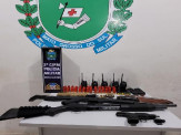 Maracaju: Polícia Militar apreende armamento de grosso calibre, munições e três indivíduos após invadirem área de propriedade rural Maracaju: Polícia Militar apreende armamento de grosso calibre, munições e três indivíduos após invadirem área de propriedade rural